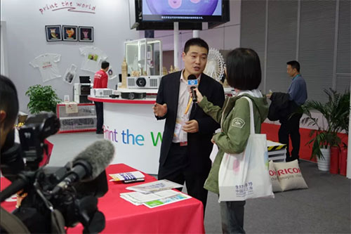 相繼接受東方衛視、浙江衛視新聞頻道采訪